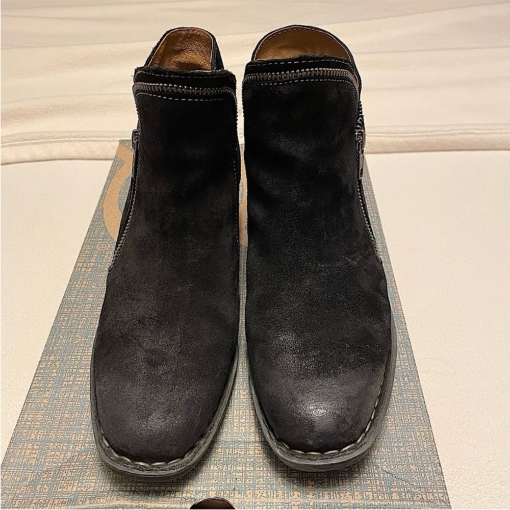 Suede Zippered Booties